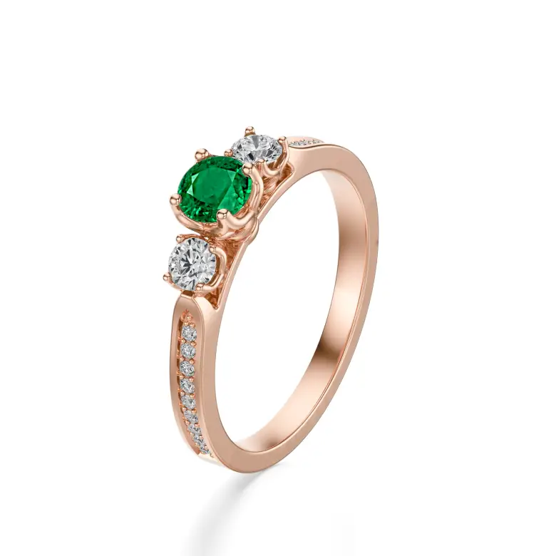 Pierścionek z szmaragdem i brylantami różowe złoto AJPZ_088